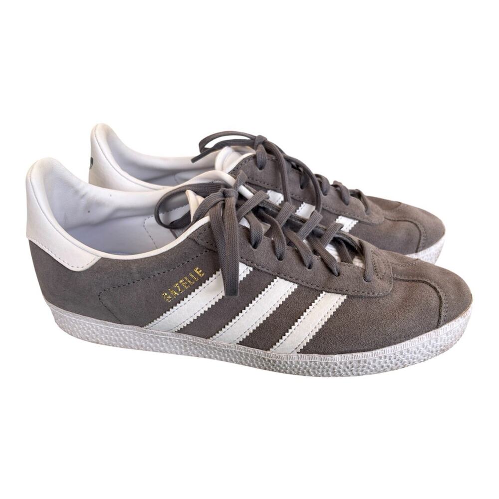adidas Originals Gazelle J Grey White Suede Sneakers FW0716 Size Youth 6.5 US